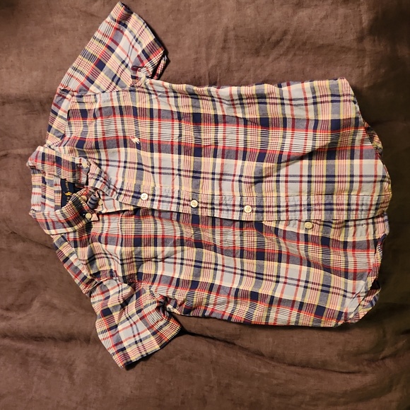 Lot of Boys long sleeve shirts and button downs. Size 5 and 5T - Picture 14 of 15